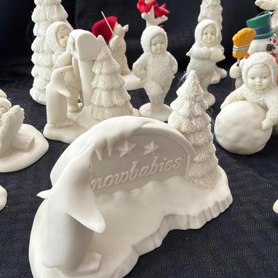 Sale Photo Thumbnail #252: Department 56 Lot of 18 Snow Bunnies 
All Varieties of Activities