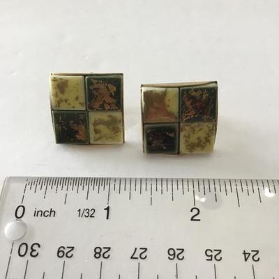 Beautiful vintage goldtone ceramic tile square screw back earrings