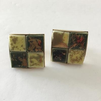 Beautiful vintage goldtone ceramic tile square screw back earrings