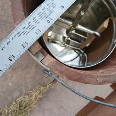 White mountain Ice cream maker 2 qt. with an additional ice cream maker for parts