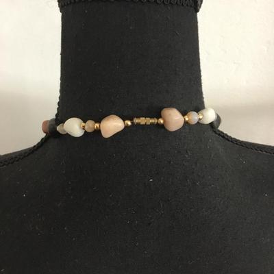 Beautiful vintage very nice polished gemstone and gold tone, bead statement, necklace