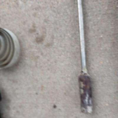 Livestock Veterinary tools - Dehorner - Metal syringes - bolus gun and more