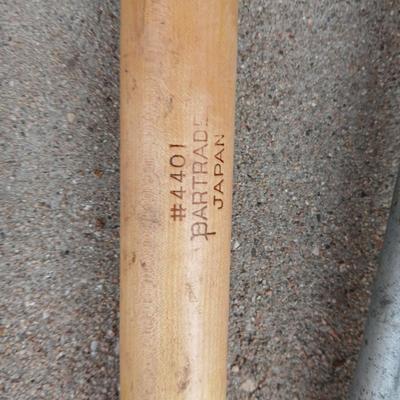 Livestock Veterinary tools - Dehorner - Metal syringes - bolus gun and more