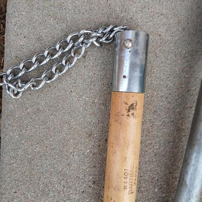 Livestock Veterinary tools - Dehorner - Metal syringes - bolus gun and more