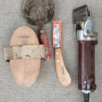 Stewart Livestock shears - hoof knife and brushes