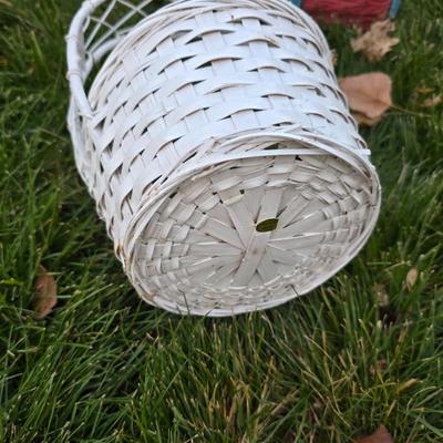 Collection of wicker baskets and harvesting baskets