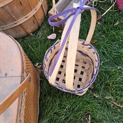 Collection of wicker baskets and harvesting baskets