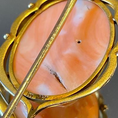 10k signed carved Coral stick pin