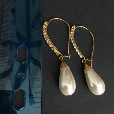 Beautiful, faux pearl, gold tone, rhinestone statement earrings