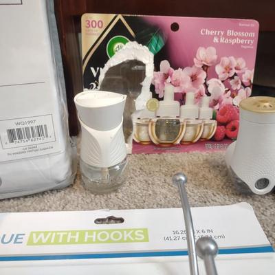 NEW QUEEN SHEETS, ORGANIZERS, CURTAIN RODS AND MORE