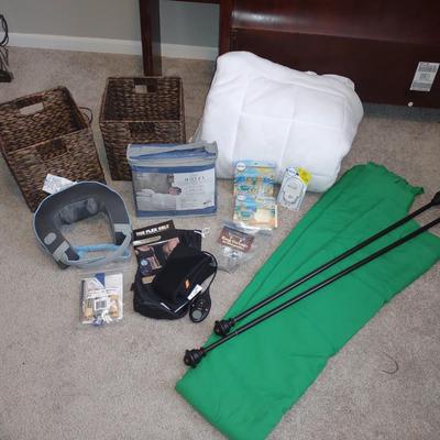 NEW LOFT HOTEL QUEEN SHEETS, THE FLEX BELT, FEBREEZE PLUG INS, ORGANIZERS AND 82" CURTAIN PANELS (2) PLUS RODS