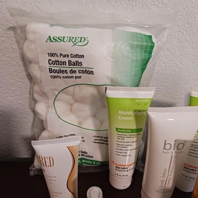 TOILETRIES AND BEAUTY SUPPLIES