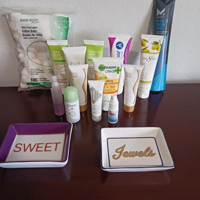 TOILETRIES AND BEAUTY SUPPLIES