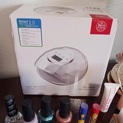 NAIL LAMP AND NAIL CARE ITEMS