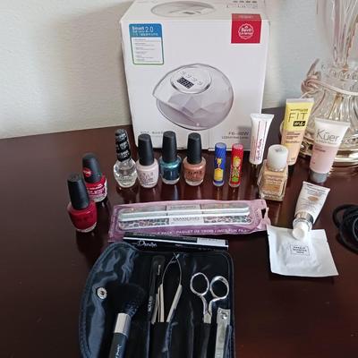 NAIL LAMP AND NAIL CARE ITEMS