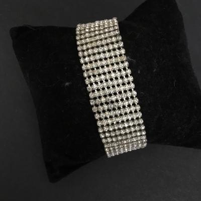 Beautiful, vintage, art deco, rhinestone bracelet