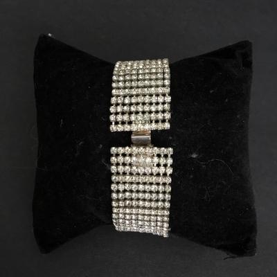Beautiful, vintage, art deco, rhinestone bracelet