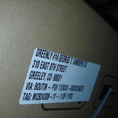 Brand new white 3 mirror bathroom medicine cabinet