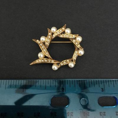 Vintage faux, pearl brooch