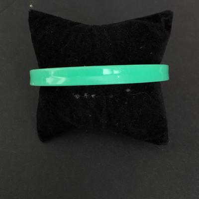 Vintage Lucite, type plastic, jade bangle bracelet