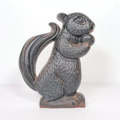 LOT 231: Cast Iron Metal Squirrel Door Stop