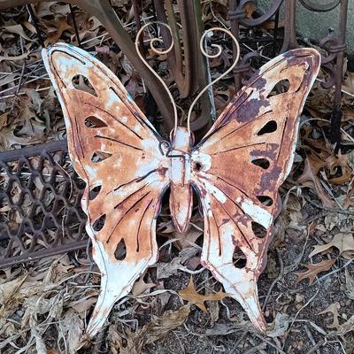 LOT 232: Metal Lawn Ornaments