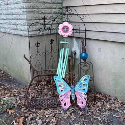 LOT 232: Metal Lawn Ornaments