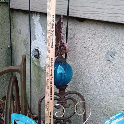 LOT 232: Metal Lawn Ornaments