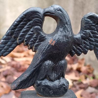 LOT 236: Cast-Iron Eagle 'Cachepot' Planter with Lid