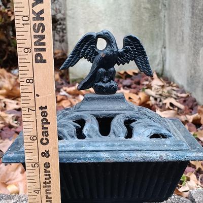 LOT 236: Cast-Iron Eagle 'Cachepot' Planter with Lid