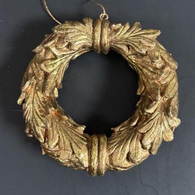 LOT 246: Lladro Ornaments 1988 and 1989