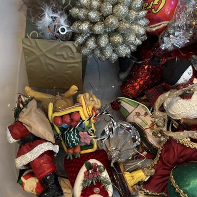 LOT 248: Holiday Pillows, Musical Santa Faces, Ornaments, Centerpiece, Ornaments &n More