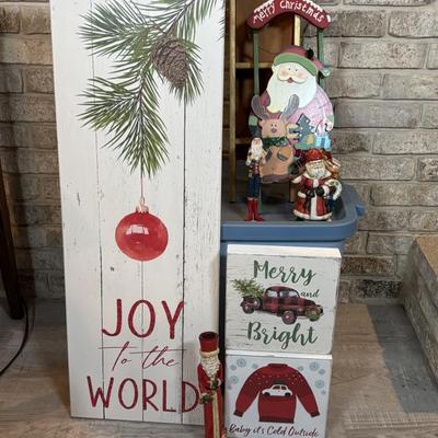 LOT 249: Holiday Signs & More