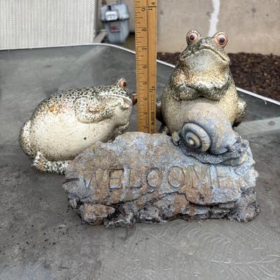LOT 251: Garden Welcome Sculpture w/Snail and Ceramic Frogs