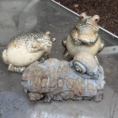 LOT 251: Garden Welcome Sculpture w/Snail and Ceramic Frogs