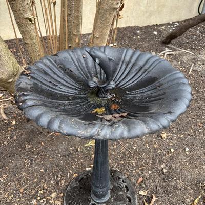 LOT 254: Cast Iron Pedestal Bird Bath