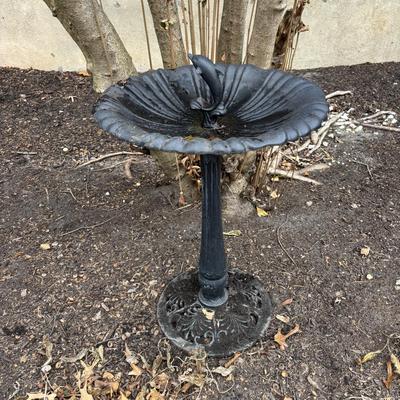 LOT 254: Cast Iron Pedestal Bird Bath