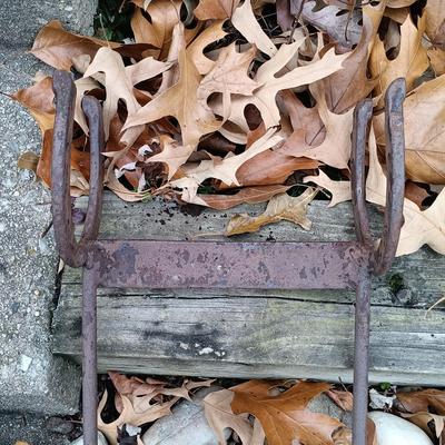 LOT 260: Horseshoe Boot Scraper