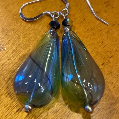 Knotted turquoise with matrix line necklace and sterling hand blown Murano glass earrings