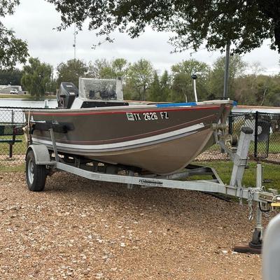Alumacraft Lunker Boat no title