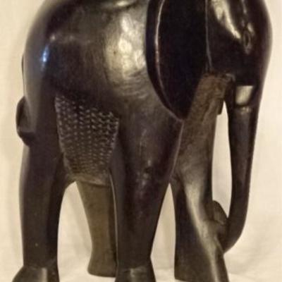 LOT 79D: AFRICAN CARVED WOOD ELEPHANT SCULPTURE