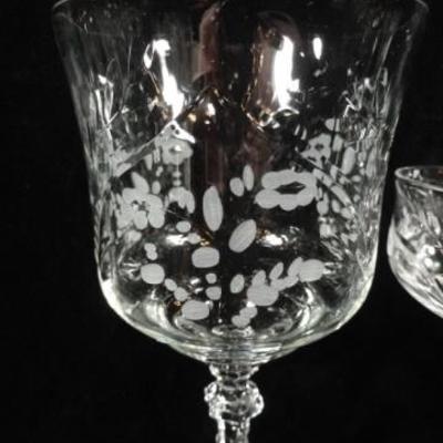 LOT 96D: 38 PC ANTIQUE CRYSTAL STEMWARE