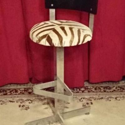 LOT 116B: STEEL AND ACRYLIC SWIVEL BARSTOOL