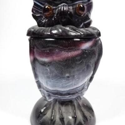 LOT 128: VINTAGE MID CENTURY IMPERIAL PURPLE SLAG GLASS OWL