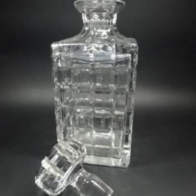 LOT 80A: SQUARE CRYSTAL DECANTER WITH STOPPER