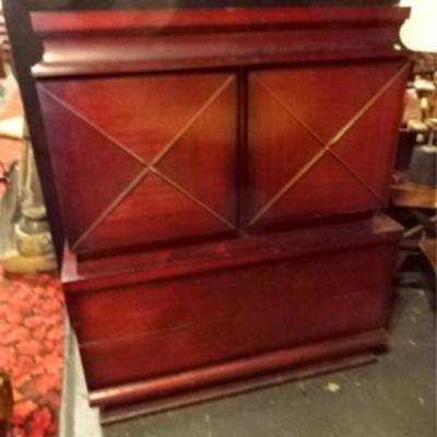 LOT 54D: 5 DRAWER MAHOGANY CABINET