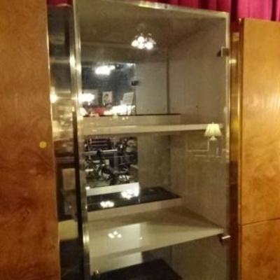 LOT 122: 3 PC LIGHTED BAR CABINET