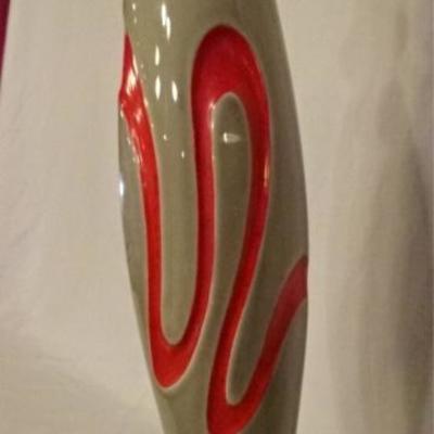 LOT 61B: ACRYLIC AND WOOD FLOOR LAMP