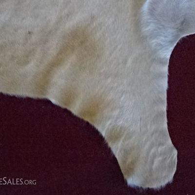 LOT 75B: NATURAL WHITE COWHIDE RUG