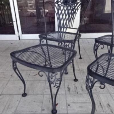 LOT 88: 4 SALTERININI STYLE PATIO CHAIRS